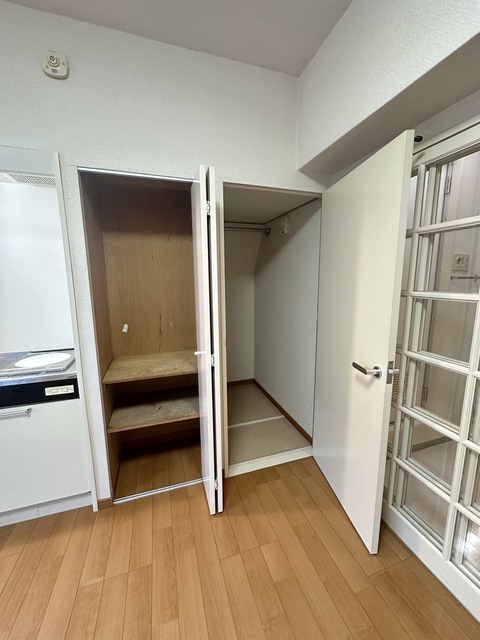 収納　別部屋参考写真です