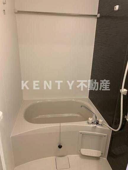 バス・シャワールーム　落ち着いた空間のお風呂です