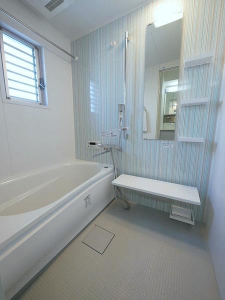 バス・シャワールーム　同物件別号室写真