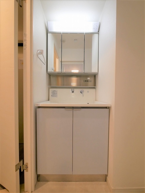 洗面設備　同物件別号室写真