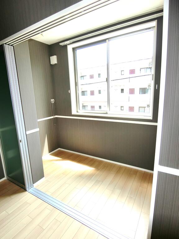 バルコニー　同型のタイプです。