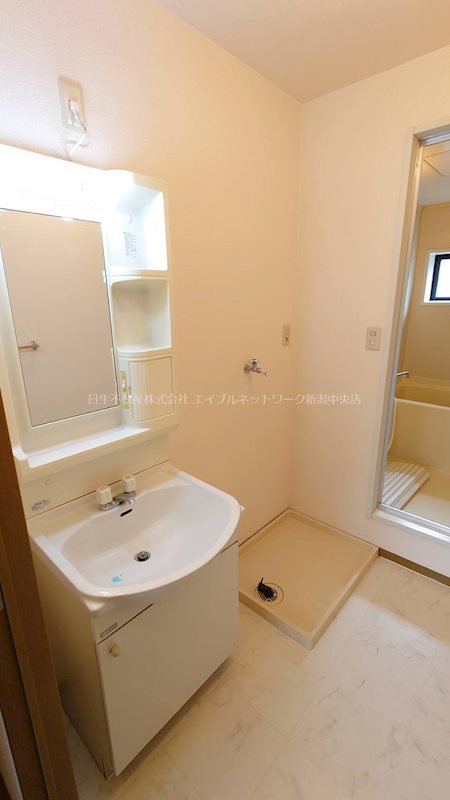 洗面設備　独立洗面台