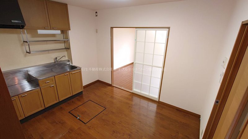 キッチン　DKには床下収納も