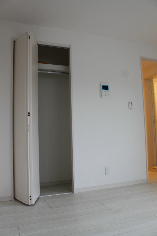 収納　★《見学予約受け付け中》・家具家電付きアパート★