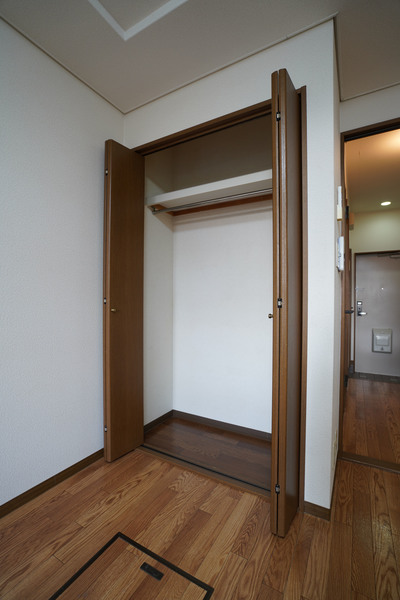 収納　同じ建物の別の部屋