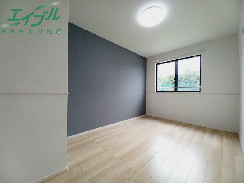 居室・リビング　同型参考写真です。