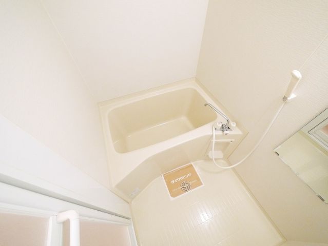 バス・シャワールーム　日々の疲れを癒すお風呂付です