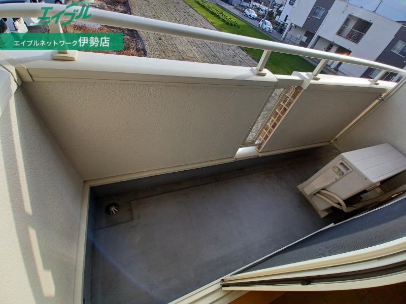 バルコニー　同型反転タイプのお写真です