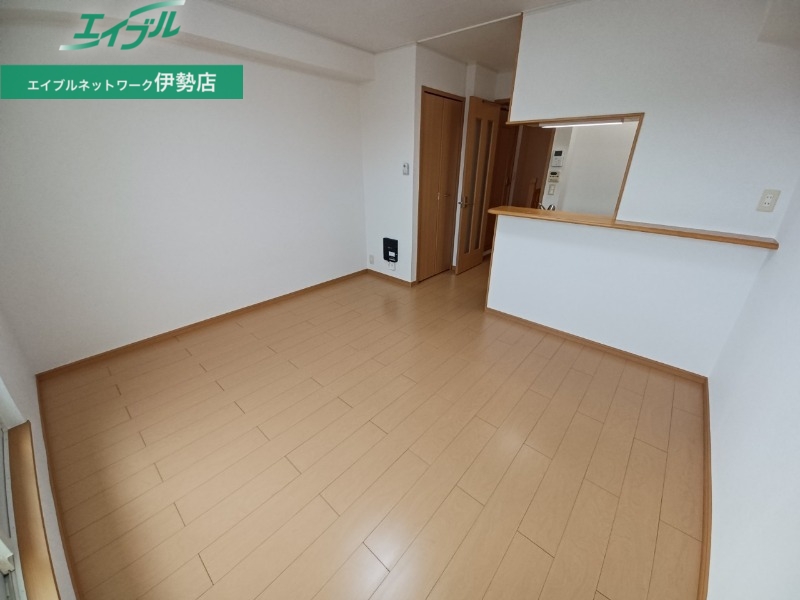 居室・リビング　同型反転タイプのお写真です