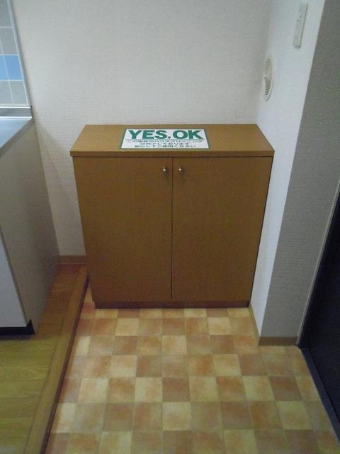 玄関　※別号室参考写真