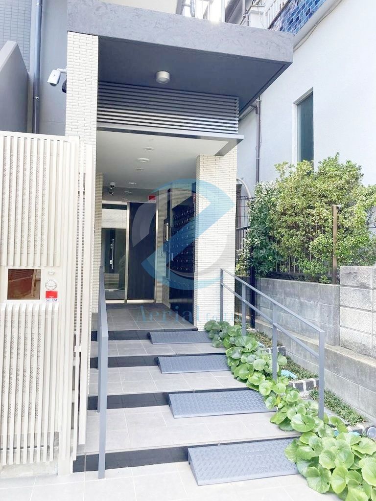 エントランス　エントランス