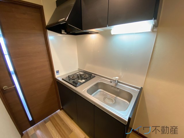 キッチン　コンパクトなキッチンで掃除もラクラク