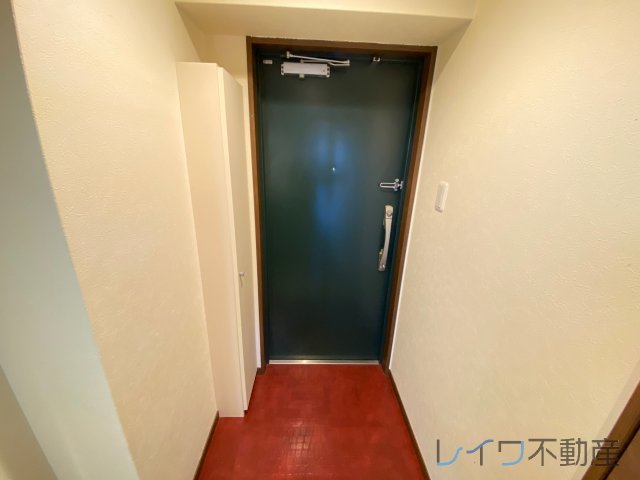 玄関　明るい玄関です