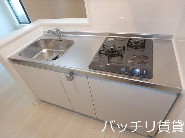 キッチン　別号室の画像になります。現況を優先します。