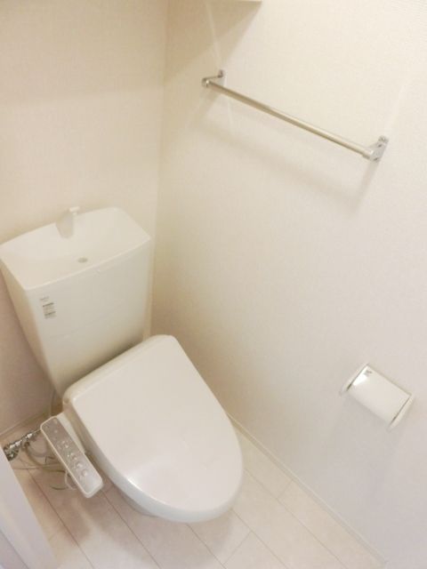 トイレ　温水洗浄便座もございます