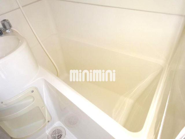 バス・シャワールーム　シャワー付きのお風呂