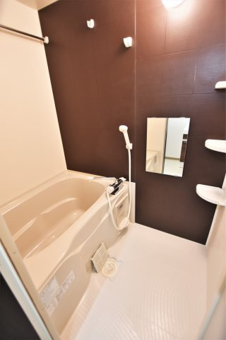 バス・シャワールーム　同物件、類似間取りのイメージ写真です