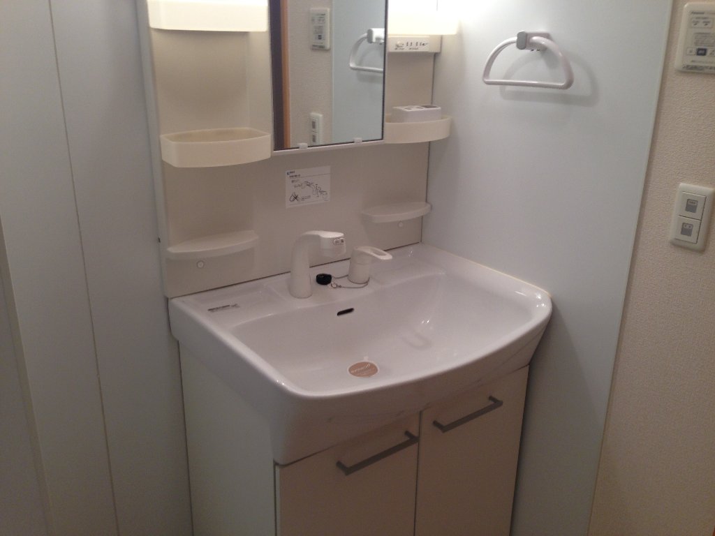洗面設備　洗髪洗面化粧台