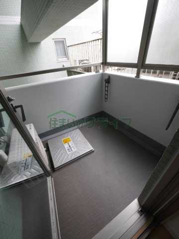 バルコニー　カスタリア新宿御苑