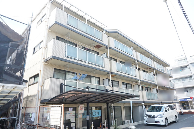 建物外観　閑静な住宅地でゆったりライフスタイルを満喫してください♪