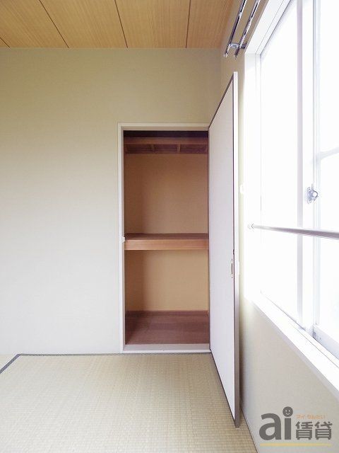 収納　※別号室写真です。