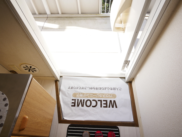 玄関　★日当たりがよく明るい気持ちになる玄関★