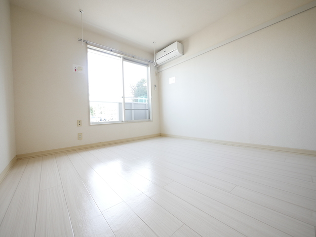 居室・リビング　★白を基調とした明るいお部屋★