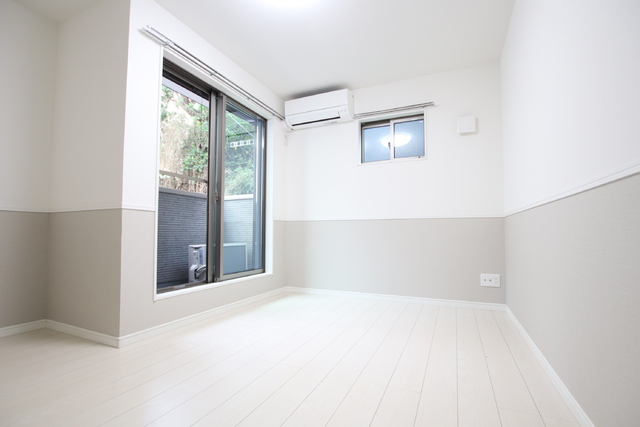 居室・リビング　洋室６．４帖