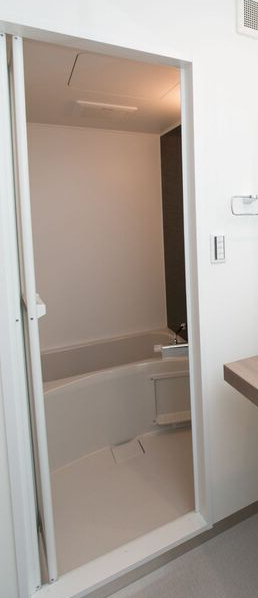 バス・シャワールーム　清潔な浴室！