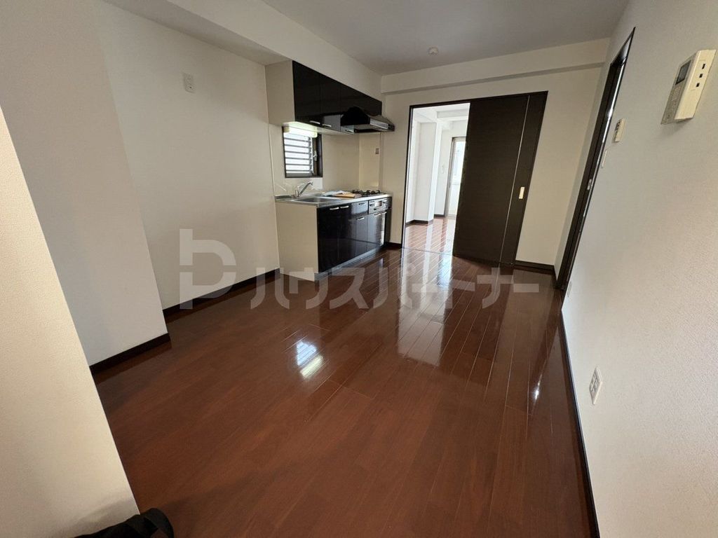 居室・リビング　玄関