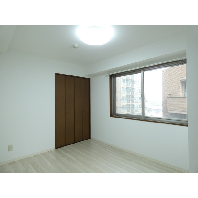 その他部屋・スペース　南側洋室