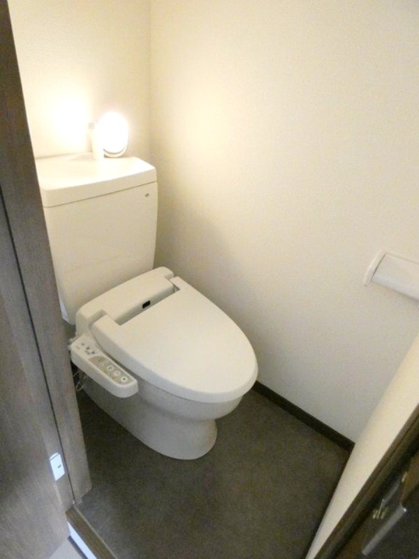 トイレ　図面と現状に相違がある場合には現状を優先