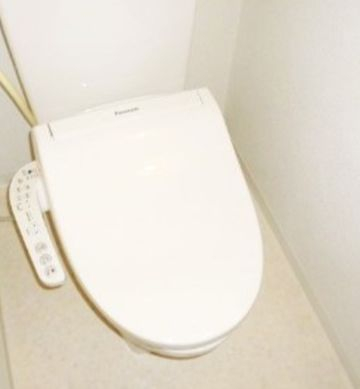 トイレ　清潔感のあるトイレです