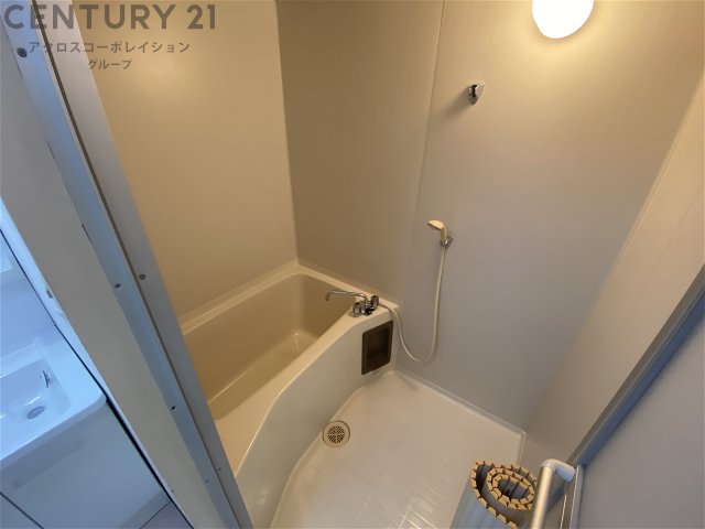 バス・シャワールーム　シンプルで機能的なユニットバスです！