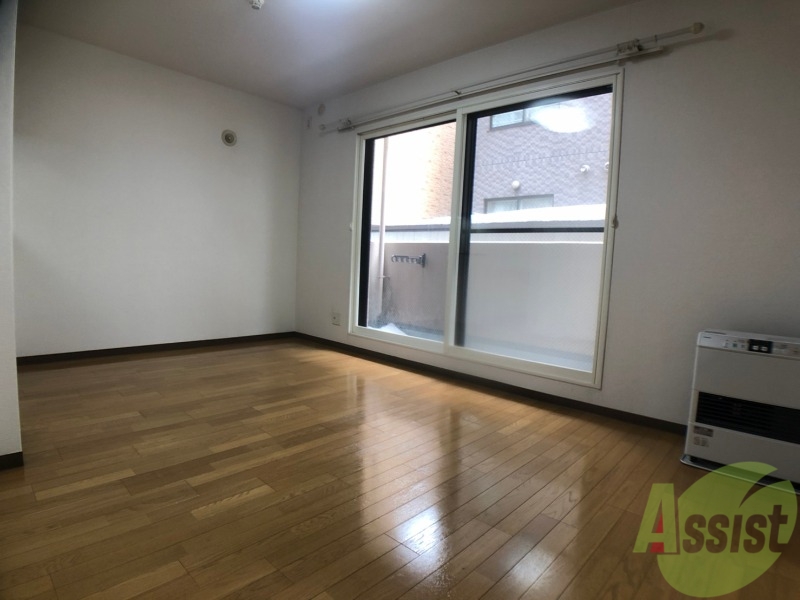 居室・リビング　広くてキレイなお部屋が広がっていて、充実した生活が送れそう。