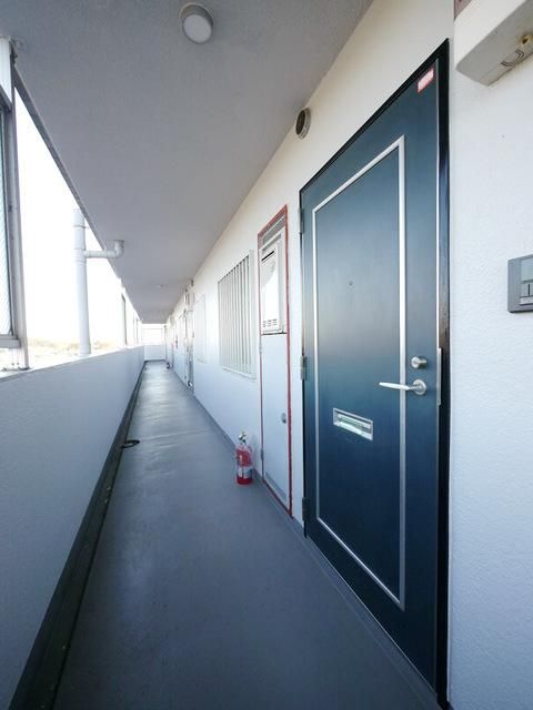 玄関　★共用廊下★