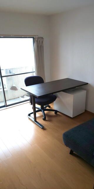 居室・リビング　家具家電は付きません