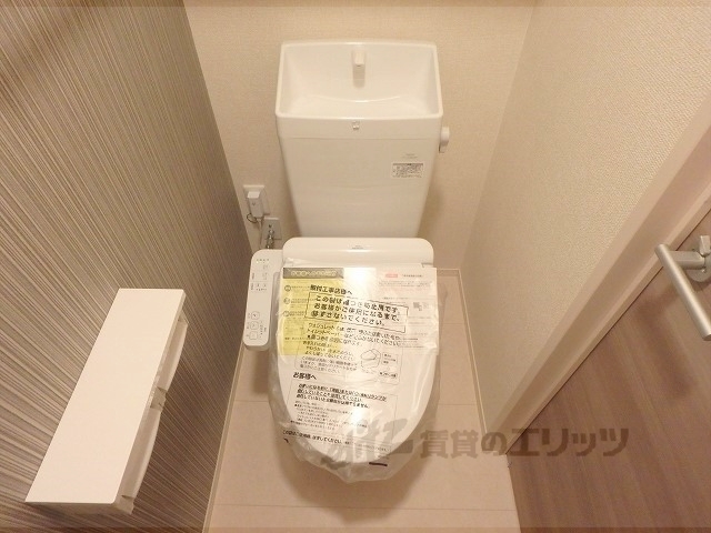 トイレ　※同型モデル