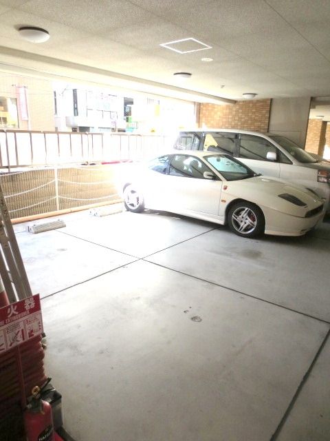 駐車場　★駐車場スペースです★