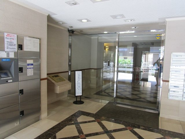 エントランス　毎日通るエントランスはこのようになっています