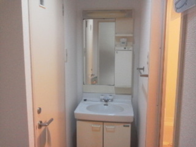 洗面設備　奥田ビル２０２洗面化粧台