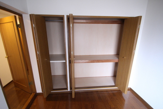 収納　※別部屋の写真です