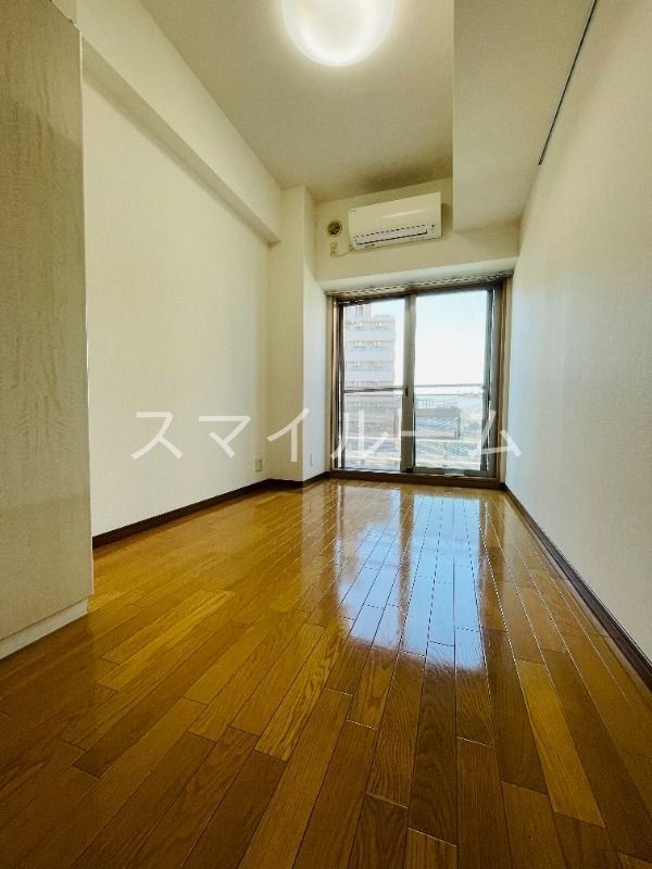 居室・リビング　別部屋参考写真となります。