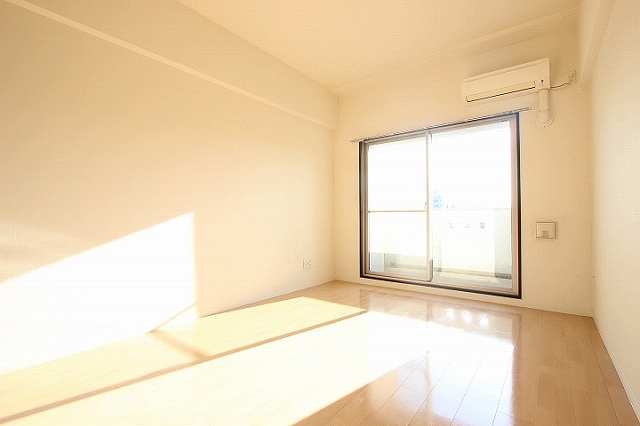 その他部屋・スペース　同物件別号室のものです。