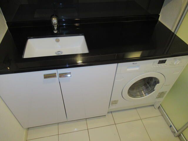 洗面設備　■収納＆鏡付き独立洗面台♪■ドラム式洗濯機