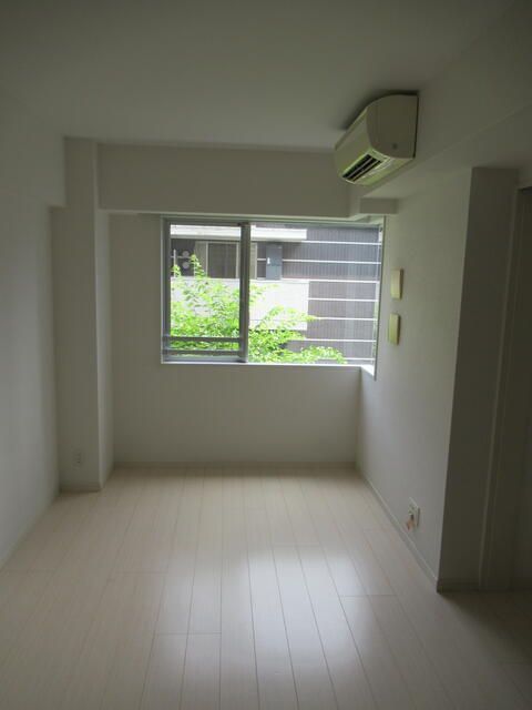 居室・リビング　■LDK