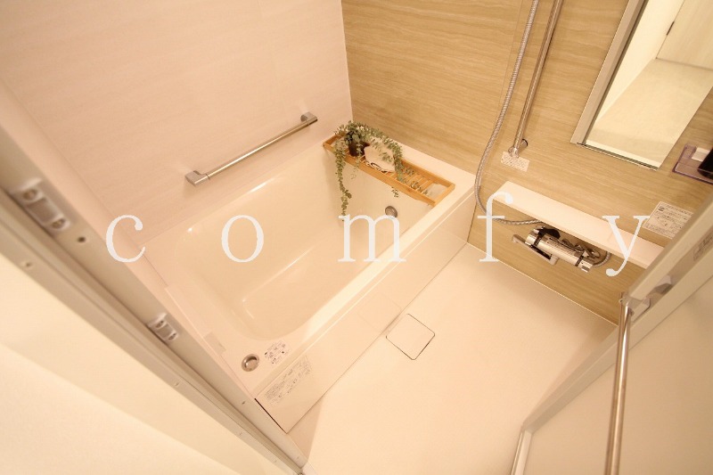 バス・シャワールーム　バスルーム