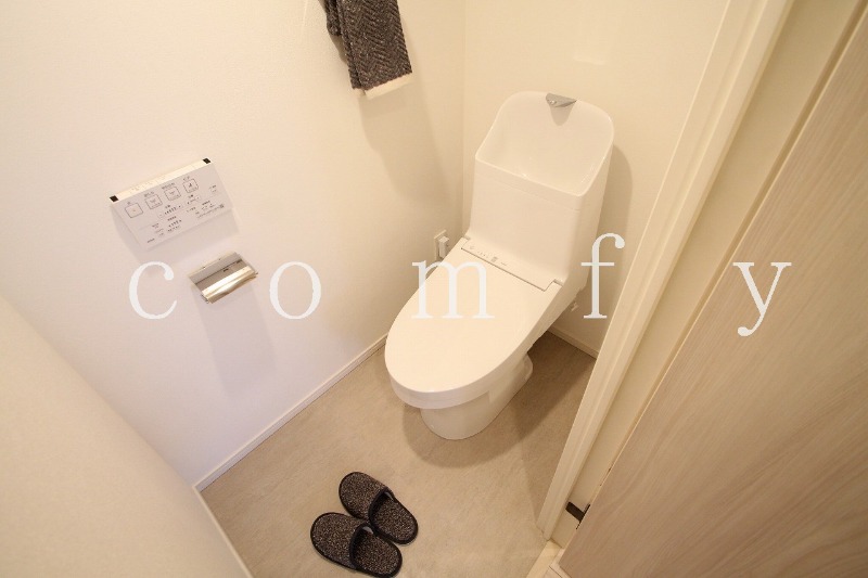 トイレ　ウォシュレット付きトイレ
