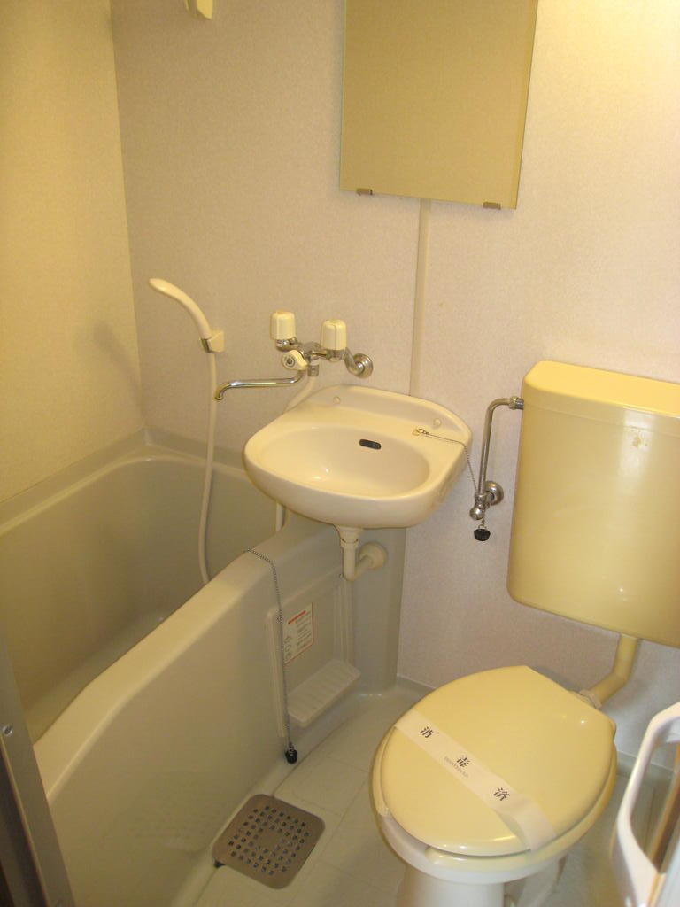 バス・シャワールーム　浴室換気乾燥機能付きバスルーム