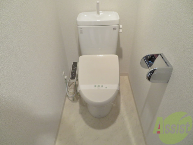トイレ　トイレです。ウォシュレットがついています。